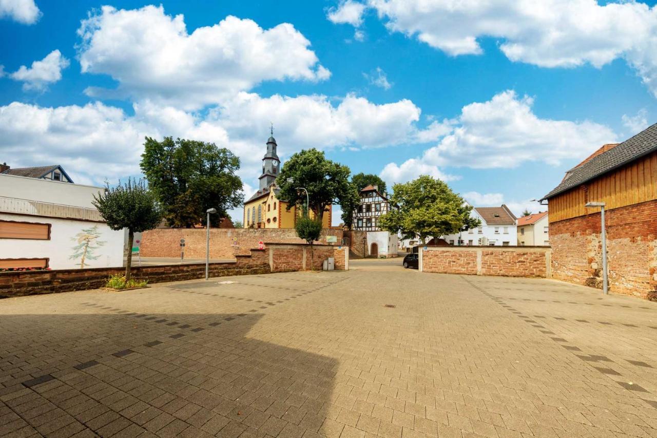 Hotel Zum Adler Nidderau Buitenkant foto